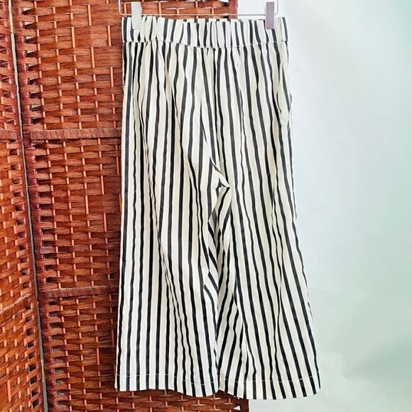 ZARA Striped Wide Leg Cropped Pants - Picture 3 of 6